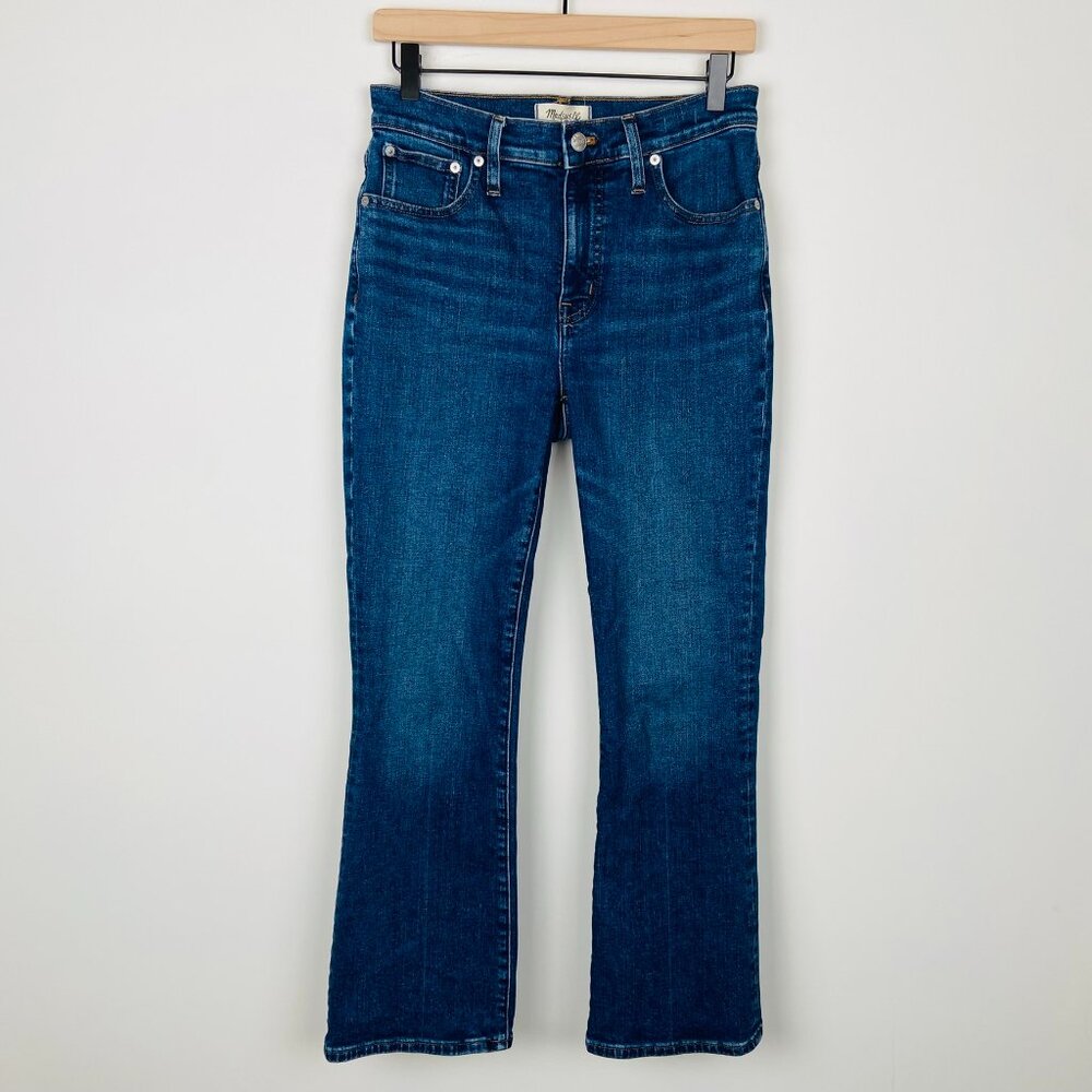 Madewell Mid-Rise Kickout Flare Jeans Crop Dark Medium Wash, Size 27